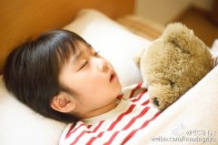 日本3岁儿童7%睡眠时间不足10小时